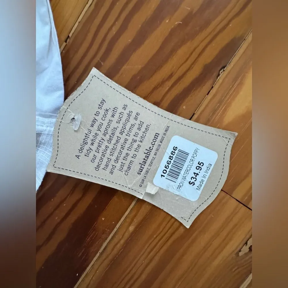NWT Sur La Table Apron